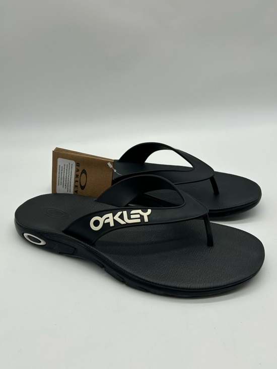 Sandals_&_Flip_Flops